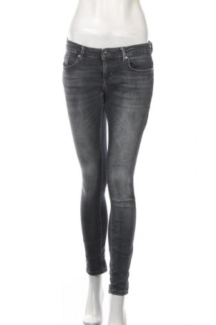 Damskie jeansy ONLY, Rozmiar M, Kolor Niebieski, 99% bawełna, 1% elastyna, Cena 124,26 zł