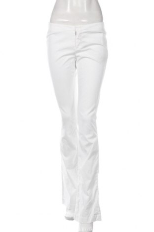 Дамски панталон PTOW, Размер L, Цвят Бял, 98% памук, 2% еластан, Цена 29,75 лв.
