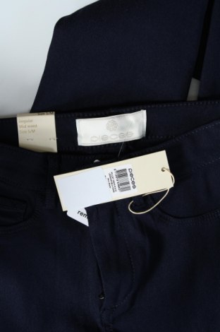 Γυναικείο παντελόνι Pieces, Μέγεθος S, Χρώμα Μπλέ, 65% βισκόζη, 30% πολυεστέρας, 5% ελαστάνη, Τιμή 35,05 €