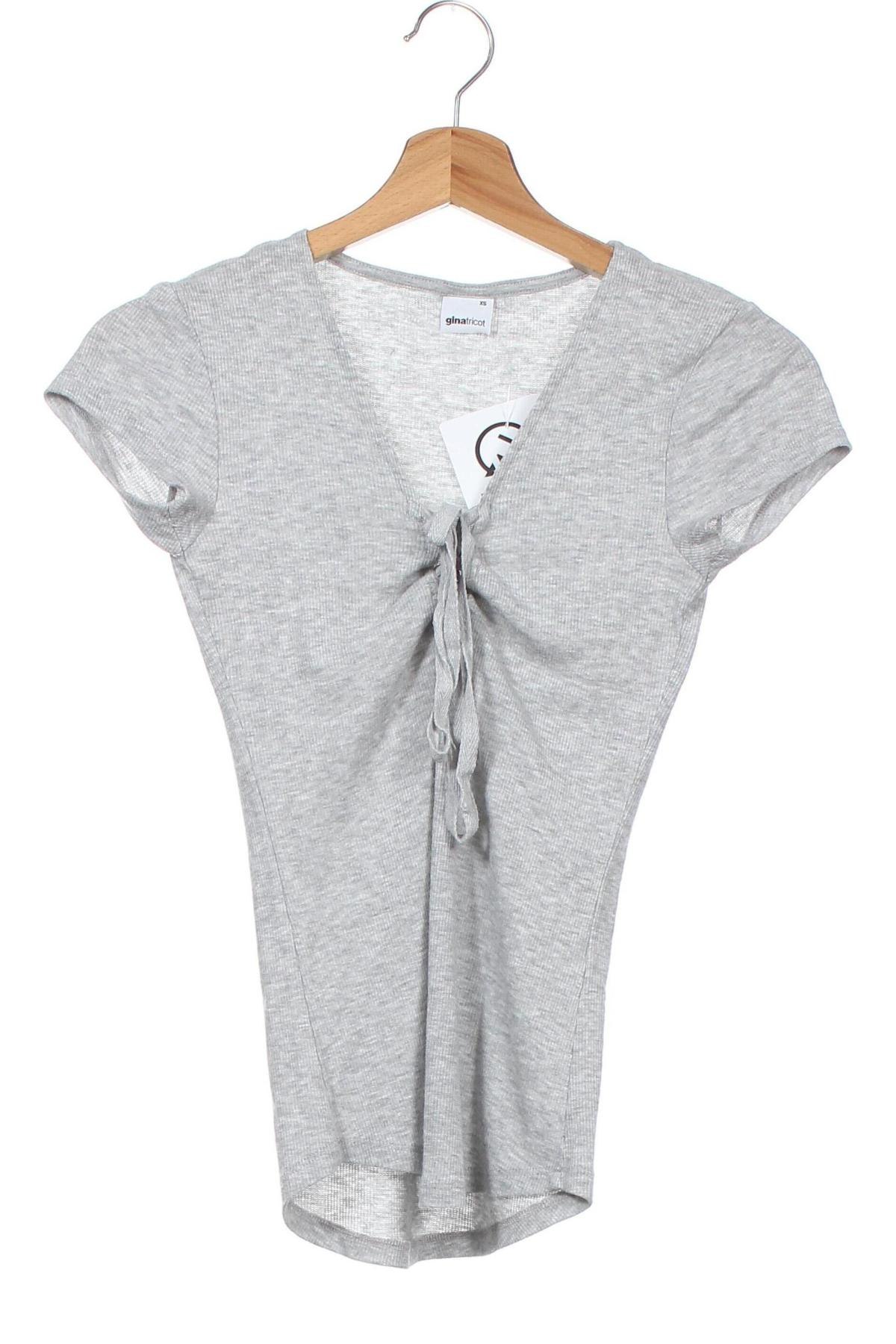 Γυναικεία μπλούζα Gina Tricot, Μέγεθος XS, Χρώμα Γκρί, Τιμή 16,08 €
