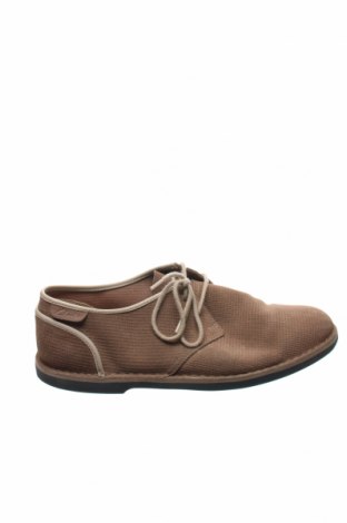 Férfi cipők
 Clarks, Méret 42, Szín Bézs, Ár 22 833 Ft