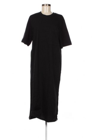 Φόρεμα Edited, Μέγεθος M, Χρώμα Μαύρο, Τιμή 12,58 €