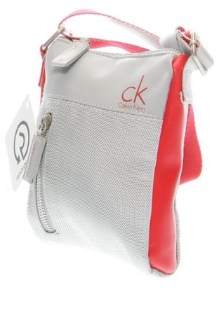 Tasche Calvin Klein, Farbe Grau, Preis 26,44 €