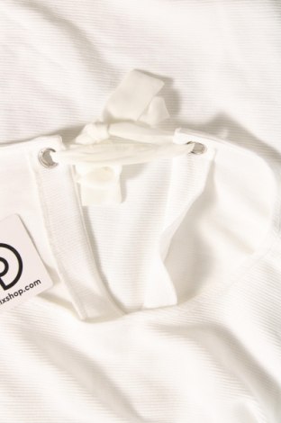 Дамска блуза, Размер M, Цвят Бял, Цена 19,00 лв.