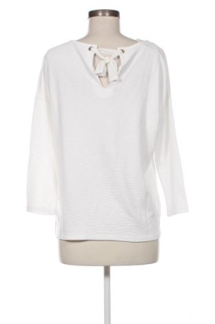Дамска блуза, Размер M, Цвят Бял, Цена 6,46 лв.