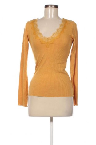 Дамска блуза Amisu, Размер S, Цвят Жълт, Цена 6,27 лв.