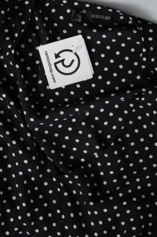 Γυναικεία μπλούζα Body Flirt, Μέγεθος M, Χρώμα Μαύρο, Τιμή 2,35 €