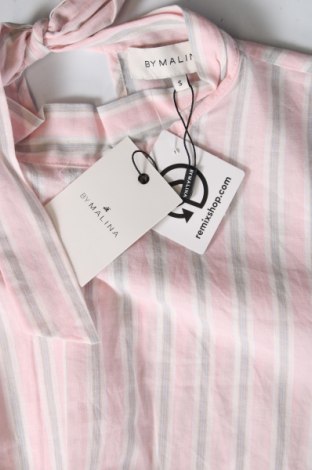 Дамска блуза By Malina, Размер S, Цвят Многоцветен, Цена 139,26 лв.