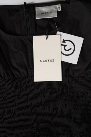 Γυναικεία μπλούζα Gestuz, Μέγεθος M, Χρώμα Μαύρο, Τιμή 38,66 €