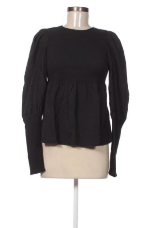 Дамска блуза Gestuz, Размер XS, Цвят Черен, Цена 40,50 лв.