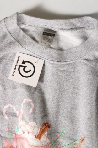 Γυναικεία μπλούζα Gildan, Μέγεθος S, Χρώμα Γκρί, Τιμή 1,76 €