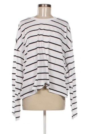 Γυναικεία μπλούζα Gina Tricot, Μέγεθος XXL, Χρώμα Πολύχρωμο, Τιμή 20,62 €
