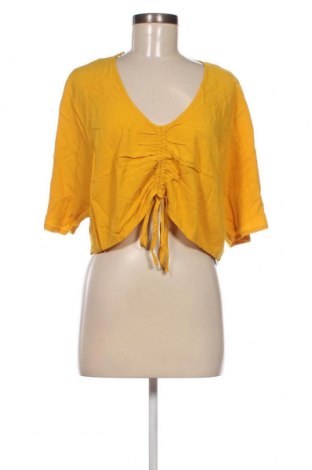 Дамска блуза Gina Tricot, Размер M, Цвят Жълт, Цена 6,00 лв.
