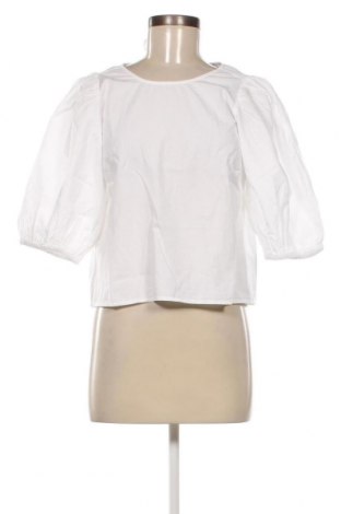 Дамска блуза Gina Tricot, Размер XXS, Цвят Бял, Цена 6,40 лв.