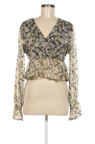 Damen Shirt Gina Tricot, Größe M, Farbe Mehrfarbig, Preis € 4,12