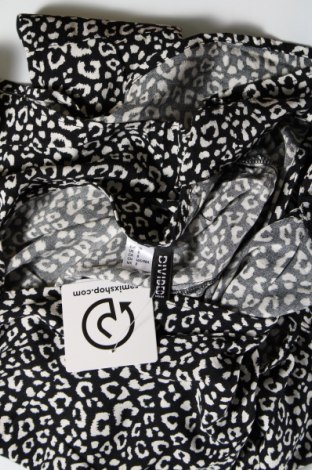 Γυναικεία μπλούζα H&M Divided, Μέγεθος M, Χρώμα Μαύρο, Τιμή 5,19 €