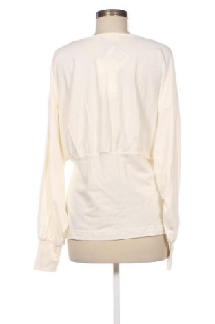 Γυναικεία μπλούζα In Wear, Μέγεθος XXL, Χρώμα Εκρού, Τιμή 31,55 €