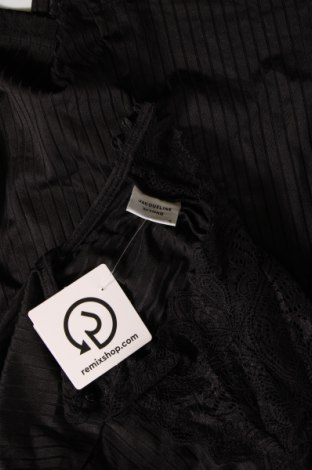 Γυναικεία μπλούζα Jacqueline De Yong, Μέγεθος S, Χρώμα Μαύρο, Τιμή 4,00 €