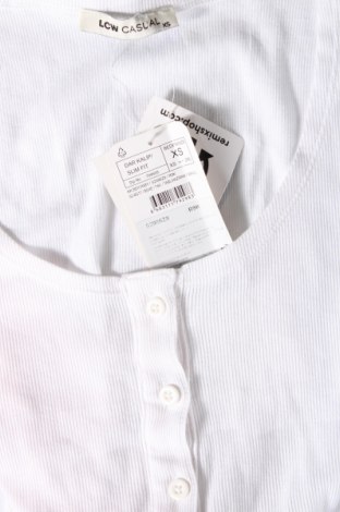 Дамска блуза LCW, Размер XS, Цвят Бял, Цена 32,10 лв.