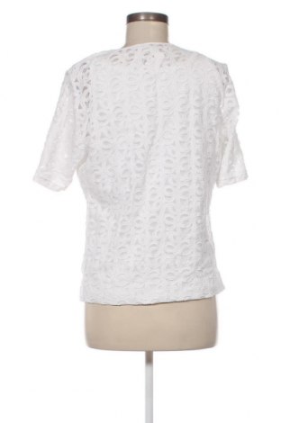 Дамска блуза Lucia, Размер L, Цвят Бял, Цена 17,40 лв.