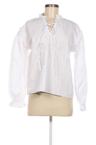 Дамска блуза Moves by Minimum, Размер XS, Цвят Бял, Цена 102,00 лв.