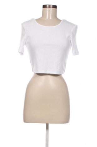 Дамска блуза ONLY, Размер M, Цвят Бял, Цена 8,80 лв.