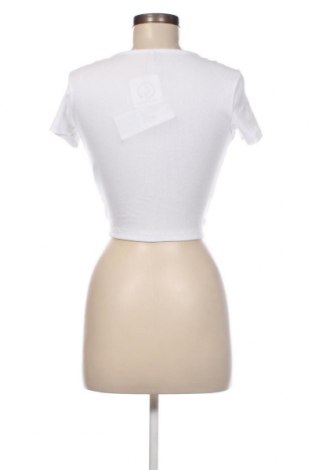 Дамска блуза ONLY, Размер M, Цвят Бял, Цена 8,80 лв.