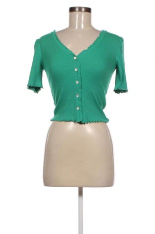 Дамска блуза ONLY, Размер XS, Цвят Зелен, Цена 14,80 лв.