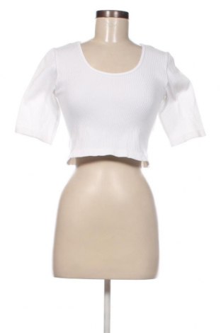 Дамска блуза ONLY, Размер L, Цвят Бял, Цена 6,00 лв.