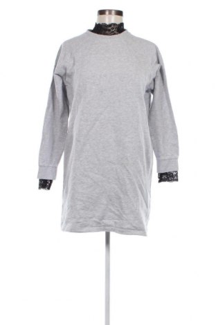 Γυναικεία μπλούζα ONLY, Μέγεθος M, Χρώμα Γκρί, Τιμή 11,13 €