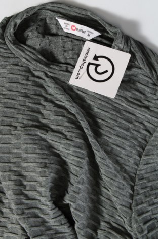 Дамска блуза PatPat, Размер M, Цвят Сив, Цена 3,04 лв.