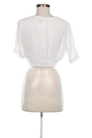 Γυναικεία μπλούζα Pull&Bear, Μέγεθος M, Χρώμα Λευκό, Τιμή 10,59 €