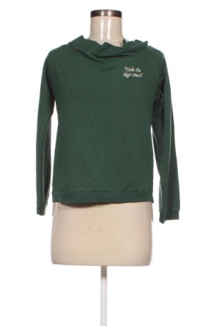Дамска блуза Pull&Bear, Размер L, Цвят Зелен, Цена 10,83 лв.