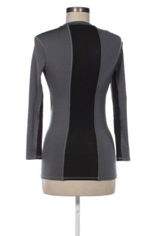 Damen Shirt Reebok, Größe S, Farbe Grau, Preis 20,18 €