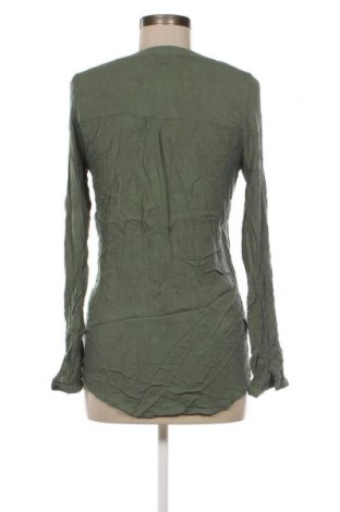 Дамска блуза Vero Moda, Размер XS, Цвят Зелен, Цена 3,24 лв.