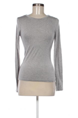 Дамска блуза Vert De Rage, Размер M, Цвят Сив, Цена 3,04 лв.