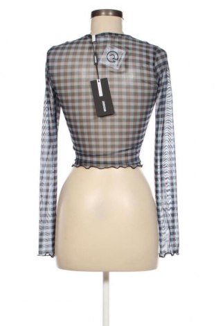 Γυναικεία μπλούζα Weekday, Μέγεθος XS, Χρώμα Πολύχρωμο, Τιμή 3,09 €