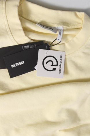 Damen Shirt Weekday, Größe L, Farbe Gelb, Preis € 3,09