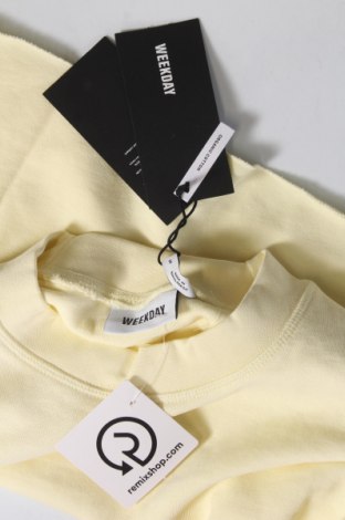 Дамска блуза Weekday, Размер S, Цвят Жълт, Цена 16,00 лв.