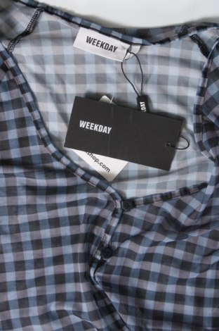 Damen Shirt Weekday, Größe M, Farbe Mehrfarbig, Preis 4,12 €