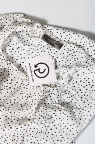 Damen Shirt Yessica, Größe S, Farbe Weiß, Preis 5,19 €