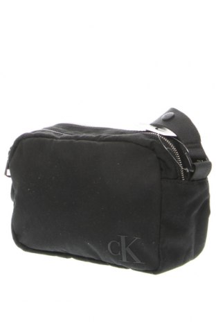 Дамска чанта Calvin Klein, Цвят Черен, Цена 211,46 лв.