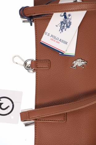 Дамска чанта Polo By Ralph Lauren, Цвят Кафяв, Цена 247,35 лв.