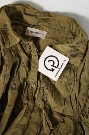Дамска риза Pull&Bear, Размер S, Цвят Зелен, Цена 12,75 лв.