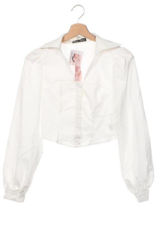 Дамска риза SHEIN, Размер XS, Цвят Бял, Цена 26,00 лв.