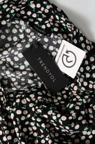 Γυναικείο πουκάμισο Trendyol, Μέγεθος M, Χρώμα Πολύχρωμο, Τιμή 5,95 €