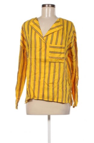 Γυναικείο πουκάμισο VILA, Μέγεθος M, Χρώμα Κίτρινο, Τιμή 3,56 €