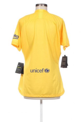 Damen T-Shirt Nike, Größe XL, Farbe Gelb, Preis 29,90 €