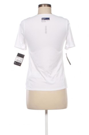 Damen T-Shirt Nike, Größe XS, Farbe Weiß, Preis 17,94 €