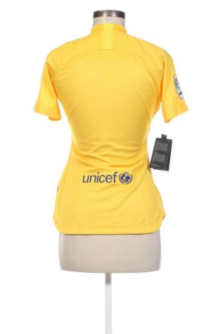 Damen T-Shirt Nike, Größe S, Farbe Gelb, Preis 29,90 €